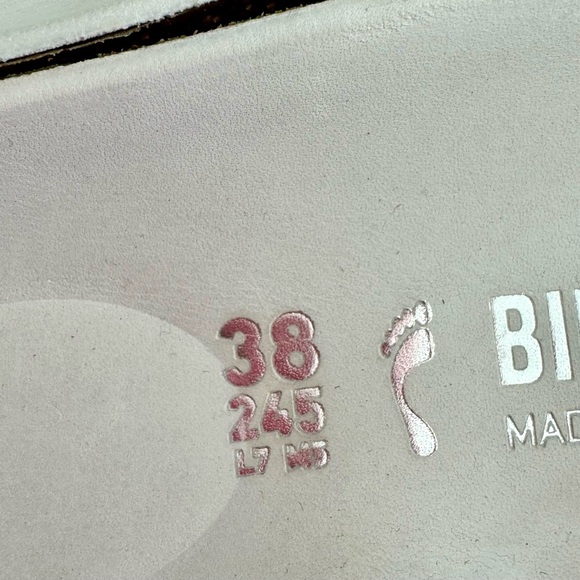 Birkenstock Sandals Size 38 - Picture 6 of 7